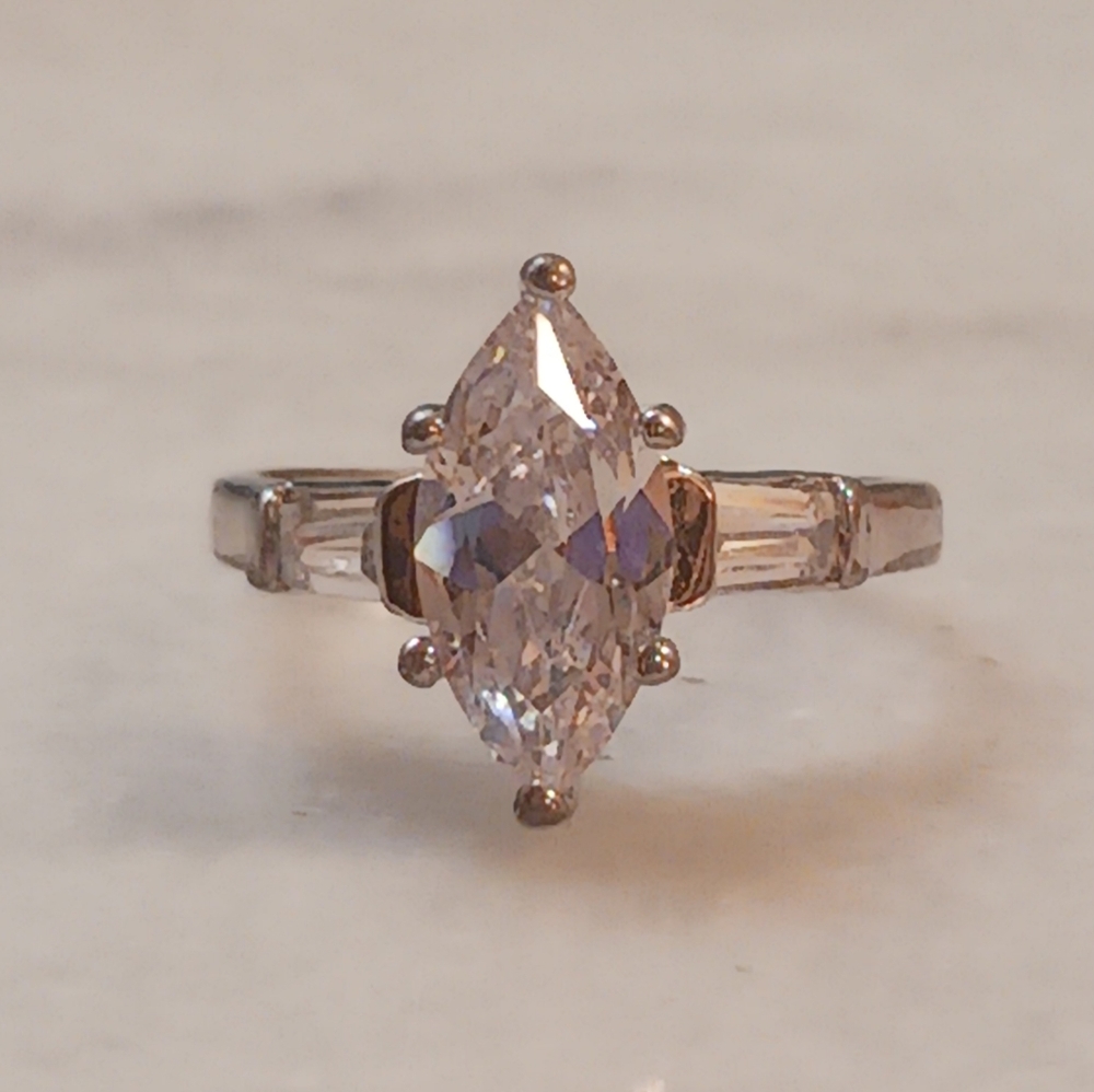 Marquise Ring